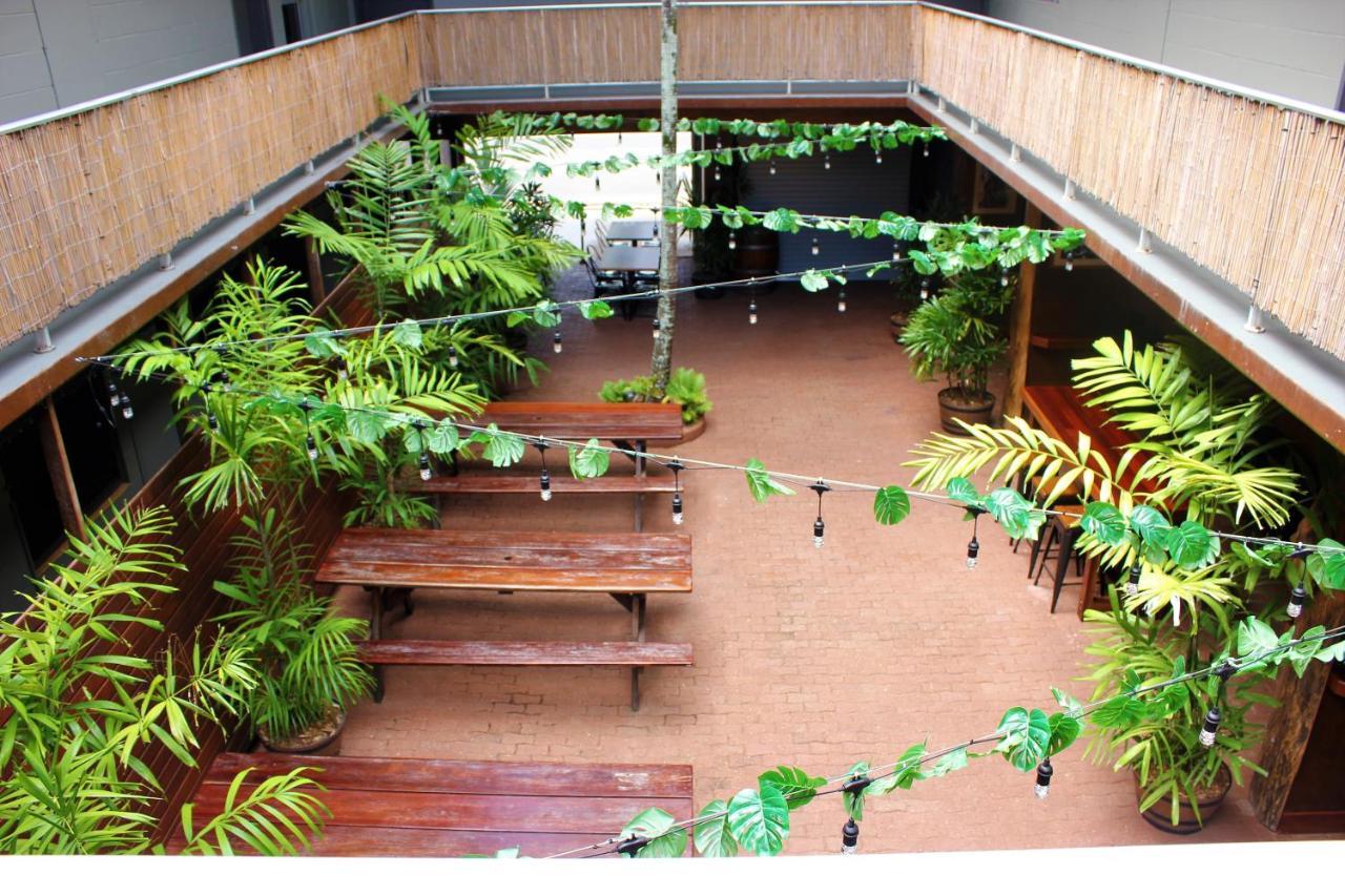 Lake Central Cairns Exterior photo